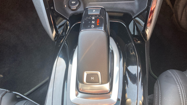 Peugeot 208 1.2 PureTech 100 GT Line 5dr EAT8 Petrol Hatchback